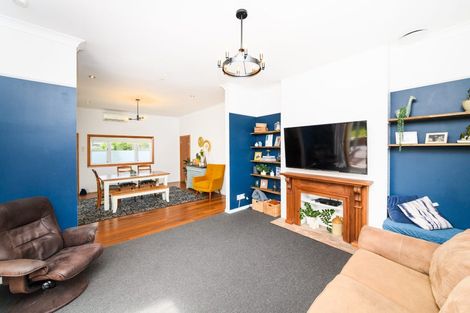 Photo of property in 23 Frederick Street, Terrace End, Palmerston North, 4410