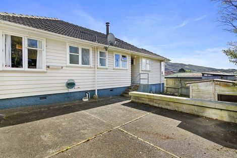 Photo of property in 56 Bell Street, Tawa, Wellington, 5028
