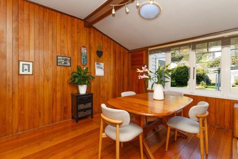 Photo of property in 73 Marine Parade, Eastbourne, Lower Hutt, 5013