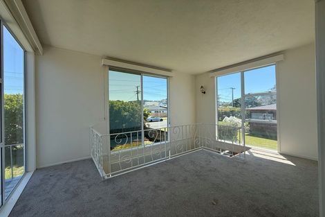 Photo of property in 141 Centreway Road, Orewa, 0931