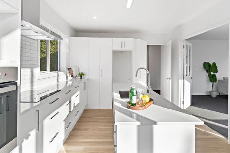 Photo of property in 30 Harrys Way, Redwood, Christchurch, 8051