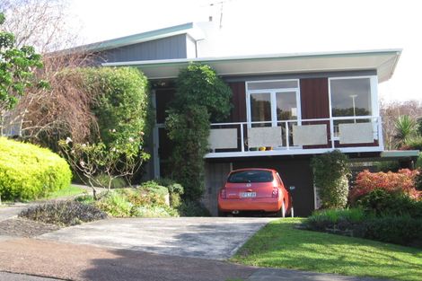 Photo of property in 5 Mayfair Crescent, Mairangi Bay, Auckland, 0630