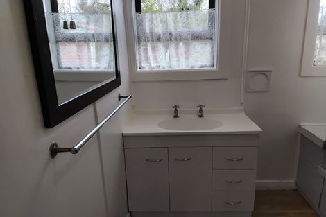 Photo of property in 32 Glenroy Street, Woolston, Christchurch, 8062