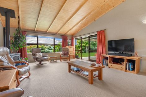 Photo of property in 10 Heron Crescent, Katikati, 3129