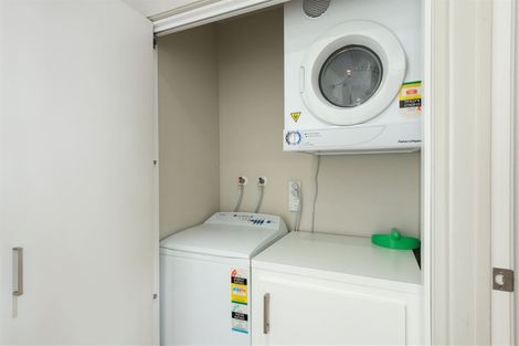 Photo of property in 33/8 Maunganui Road, Mount Maunganui, 3116