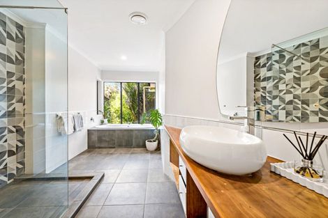 Photo of property in 260 Wairere Road, Waitakere, Henderson, 0782