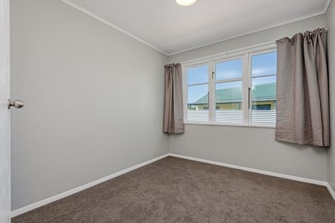 Photo of property in 41 Mclean Street, Woodville, 4920