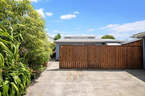 Photo of property in 8 Hyperion Drive, Randwick Park, Auckland, 2105