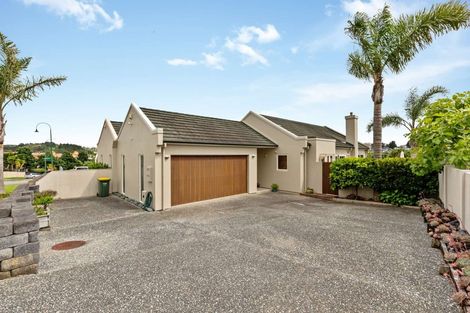 Photo of property in 167 Gulf Harbour Drive, Gulf Harbour, Whangaparaoa, 0930