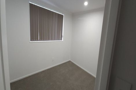 Photo of property in 8 Nykki Place, Papakura, 2110
