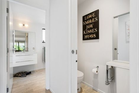 Photo of property in 107 Sharyn Place, Whangamata, 3620