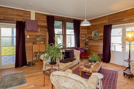 Photo of property in 16 Wellington Street, Enfield, Oamaru, 9491