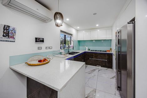 Photo of property in 276a Sturges Road, Henderson, Auckland, 0612