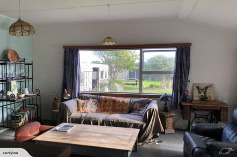 Photo of property in 174 Tasman Street, Opunake, 4616