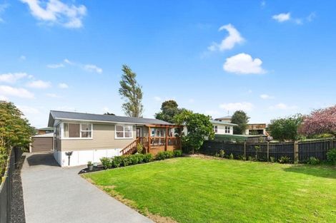 Photo of property in 14 Justin Place, Te Atatu Peninsula, Auckland, 0610