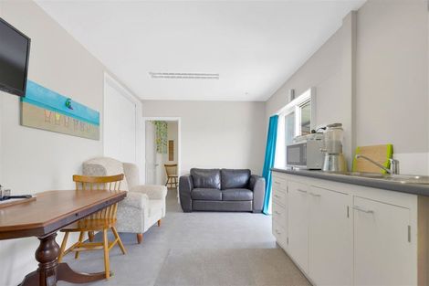 Photo of property in 8 Riverside Way, Amberley, 7410