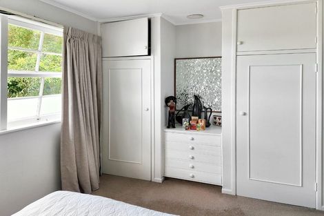 Photo of property in 9 Trosk Place, Waiuku, 2123