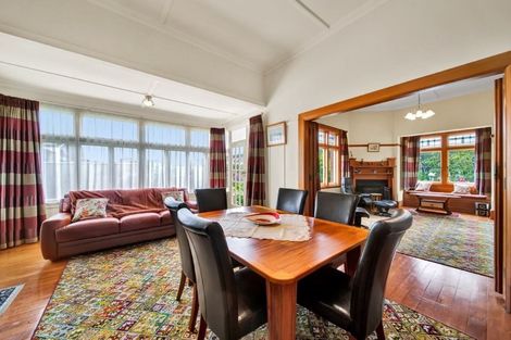 Photo of property in 25 Barrett Street, Westown, New Plymouth, 4310