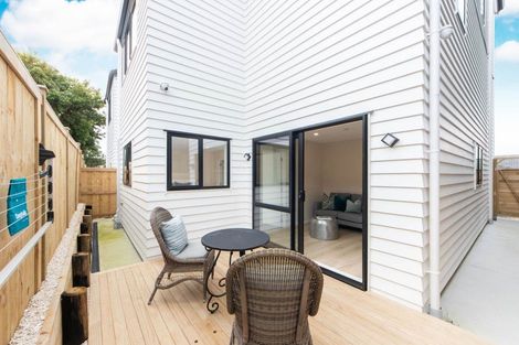 Photo of property in 283b Bucklands Beach Road, Bucklands Beach, Auckland, 2012