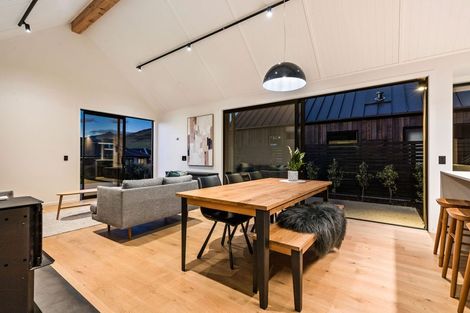 Photo of property in 9 Mckenzies Shute, Jacks Point, Queenstown, 9371