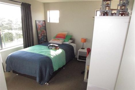 Photo of property in 27 Harrowglen Drive, Northcross, Auckland, 0632