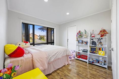 Photo of property in 4 Shankill Place, East Tamaki, Auckland, 2013