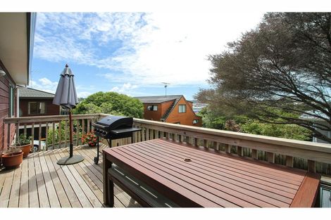 Photo of property in 4/5 Anne Road, Hillcrest, Auckland, 0627