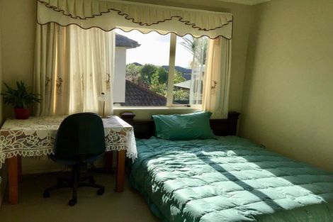 Photo of property in 14 Bridgefield Crescent, Flat Bush, Auckland, 2016