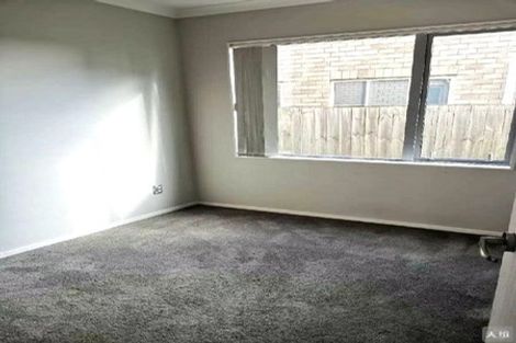 Photo of property in 17 Kira Road, Flat Bush, Auckland, 2016