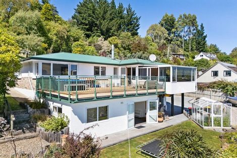 Photo of property in 74 Hocken Street, Kenmure, Dunedin, 9011