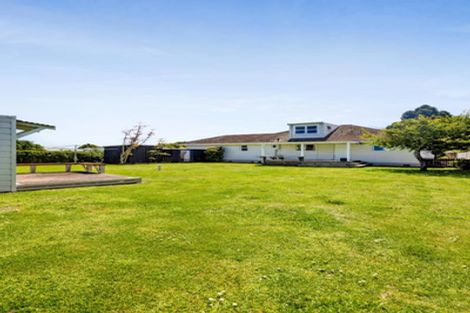 Photo of property in 1354 Devon Road, Brixton, Waitara, 4382