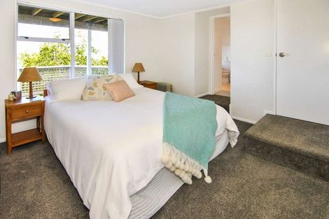 Photo of property in 5 Gavaskar Place, Khandallah, Wellington, 6035