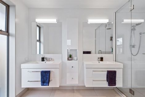 Photo of property in 27 Davaar Crescent, Broomfield, Christchurch, 8042