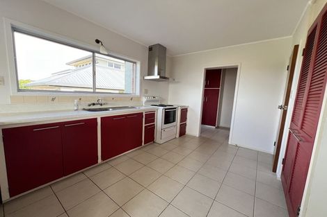 Photo of property in 8 Beacon Avenue, Campbells Bay, Auckland, 0630