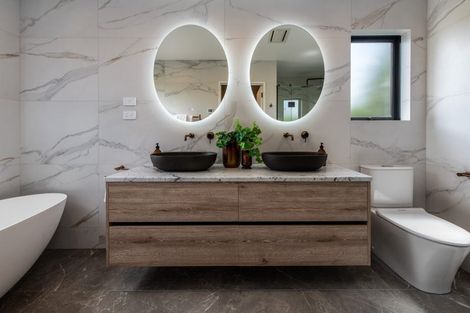 Photo of property in 12a Eric Price Avenue, Takapuna, Auckland, 0620