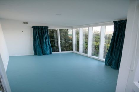 Photo of property in 174 Breaker Bay Road, Breaker Bay, Wellington, 6022