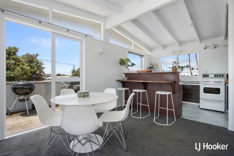 Photo of property in 30 Hillview Road, Waihi Beach, 3611