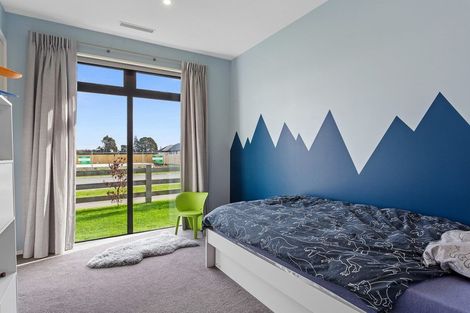 Photo of property in 1 Bunz Road, Halswell, Christchurch, 8025