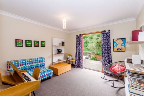 Photo of property in 72 Tilley Road, Paekakariki, 5034