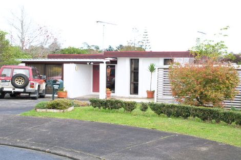 Photo of property in 26 Bert Wilson Place, Cockle Bay, Auckland, 2014
