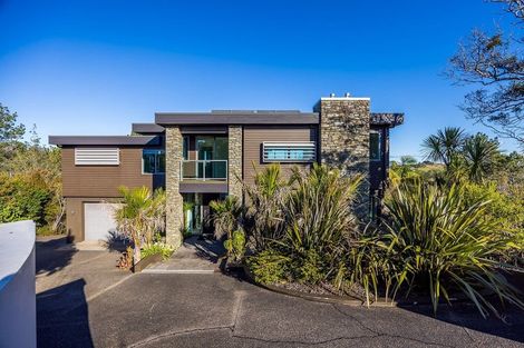 Photo of property in 106 Hillcrest Road, Hatfields Beach, Orewa, 0931