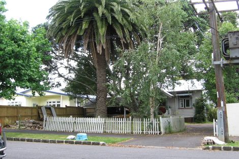 Photo of property in 58a Dignan Street, Point Chevalier, Auckland, 1022