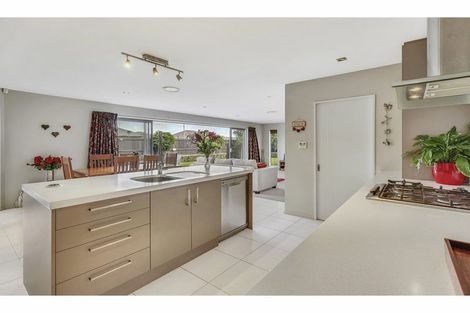 Photo of property in 27 Sovereign Boulevard, Kaiapoi, 7630