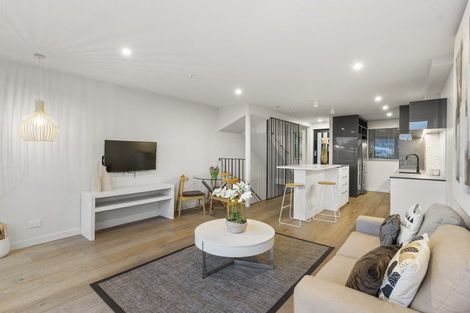 Photo of property in 4/6 Waima Street, Grey Lynn, Auckland, 1021