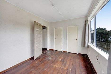 Photo of property in 6 Mill Road, New Plymouth, 4310