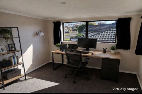 Photo of property in 17 Mcarthur Street, Terrace End, Palmerston North, 4410