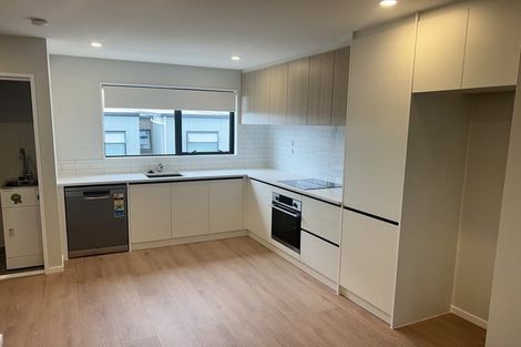 Photo of property in 60 Tukari Lane, Mangere Bridge, Auckland, 2022