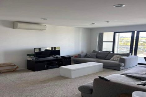 Photo of property in Apollo Apartments, 201/46 Rosedale Road, Rosedale, Auckland, 0632