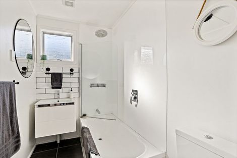 Photo of property in 14 Catherine Crescent, Whitianga, 3510