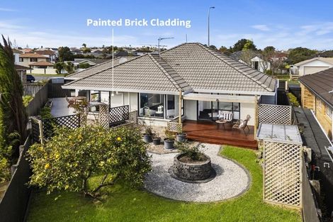 Photo of property in 2/83 Meadowland Drive, Somerville, Auckland, 2014